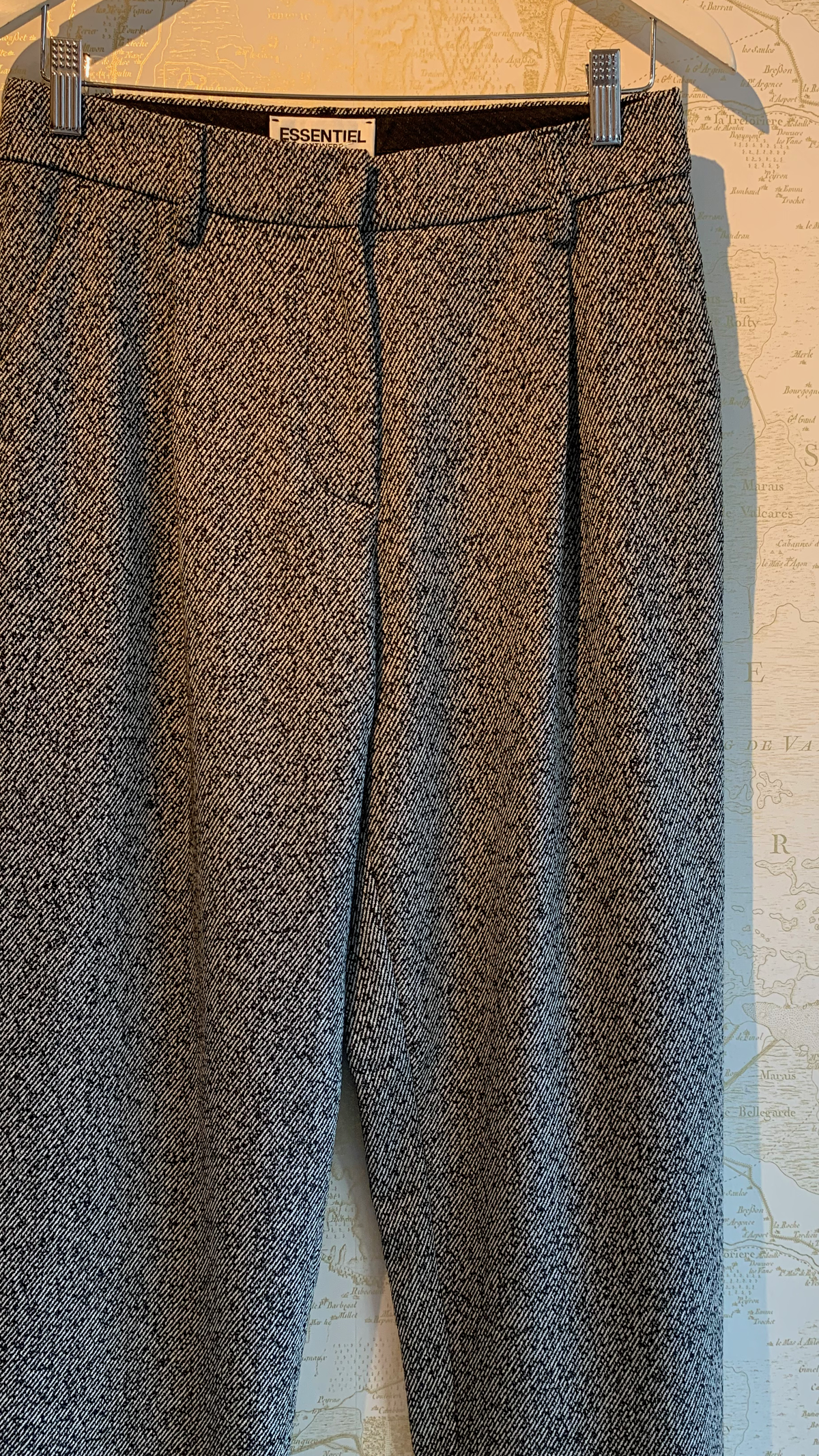 Essentiel Antwerp Acorn Pleated Pants - Image 3 of 4