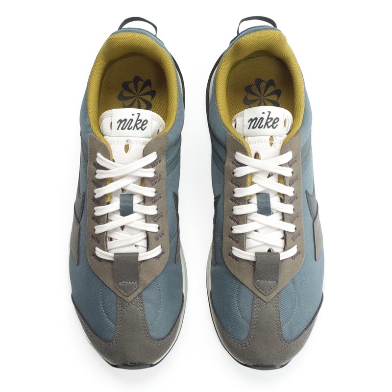air max hasta and anthracite