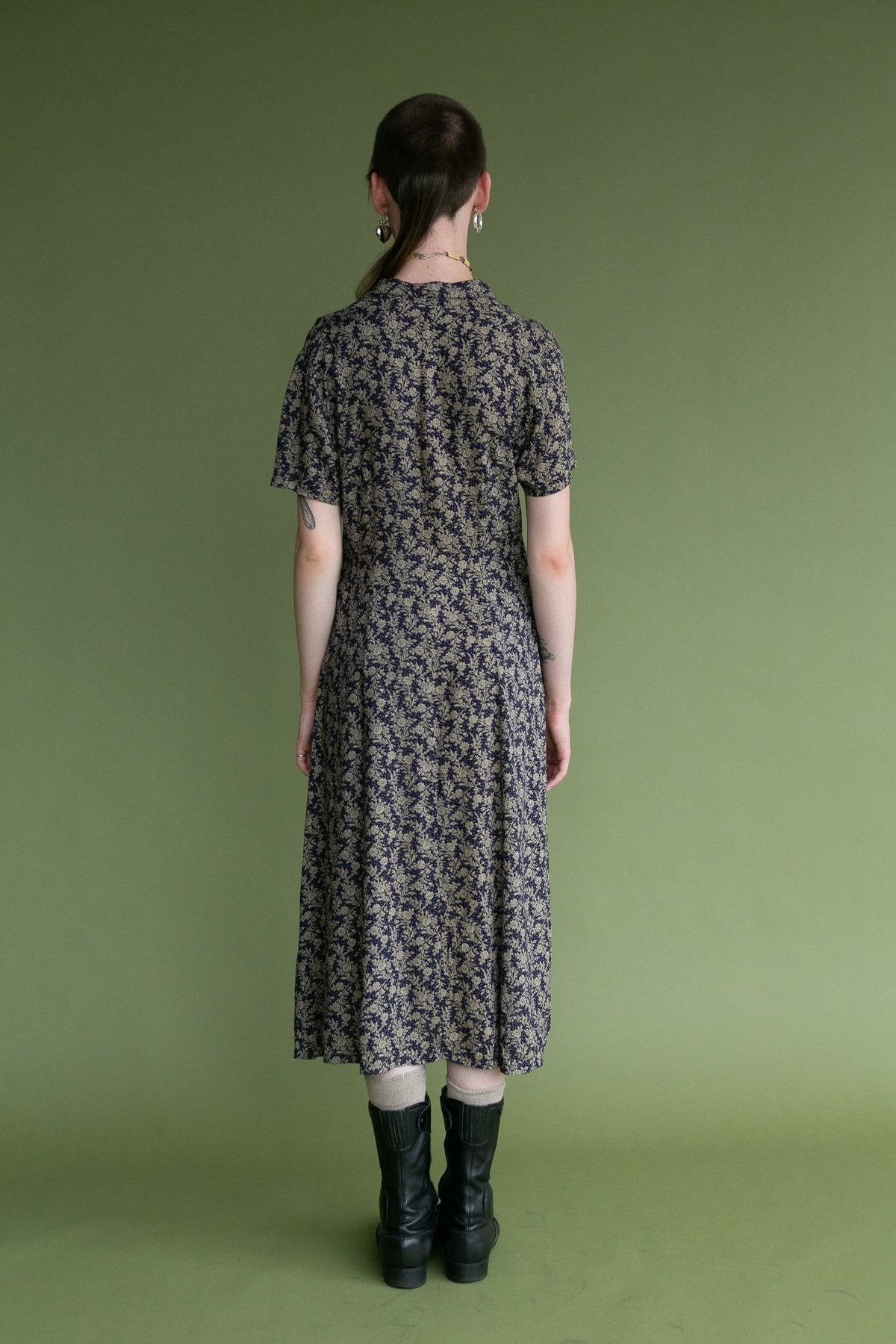 90s tea dress Dripcurv Modest 90s 1950s Vintage Frenchy 90s Plus Size Vacation Dress For Women Navy Blue Polka Dot Square Neck Short Sleeve Maxi Summer Tea Party Vacation