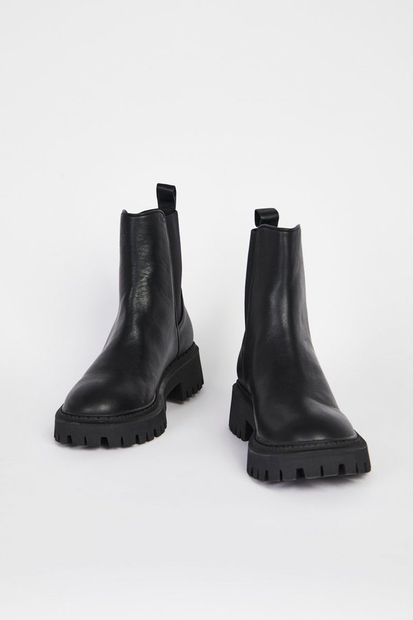 GUIDED Black GUIDED Black