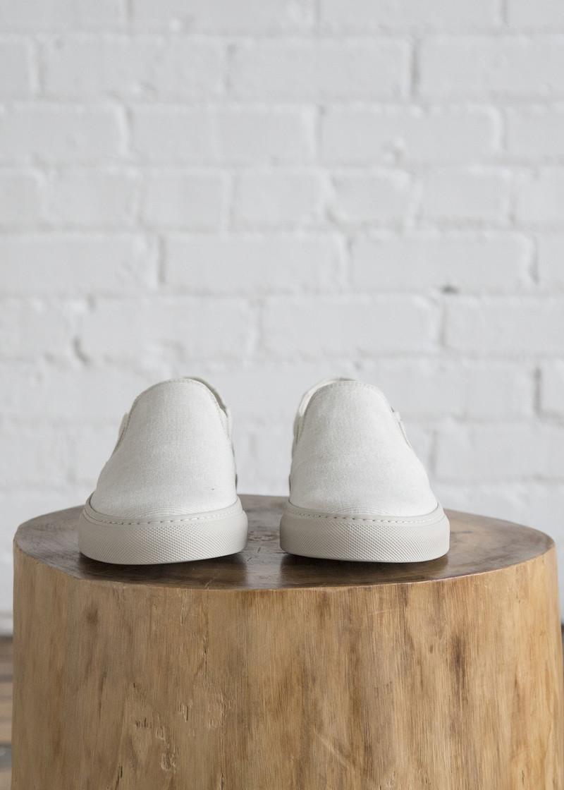 スニーカー Common Projects Sneakers & Slip-On Common Projects Men's Suede Slip-On Sneakers | Neiman Marcus