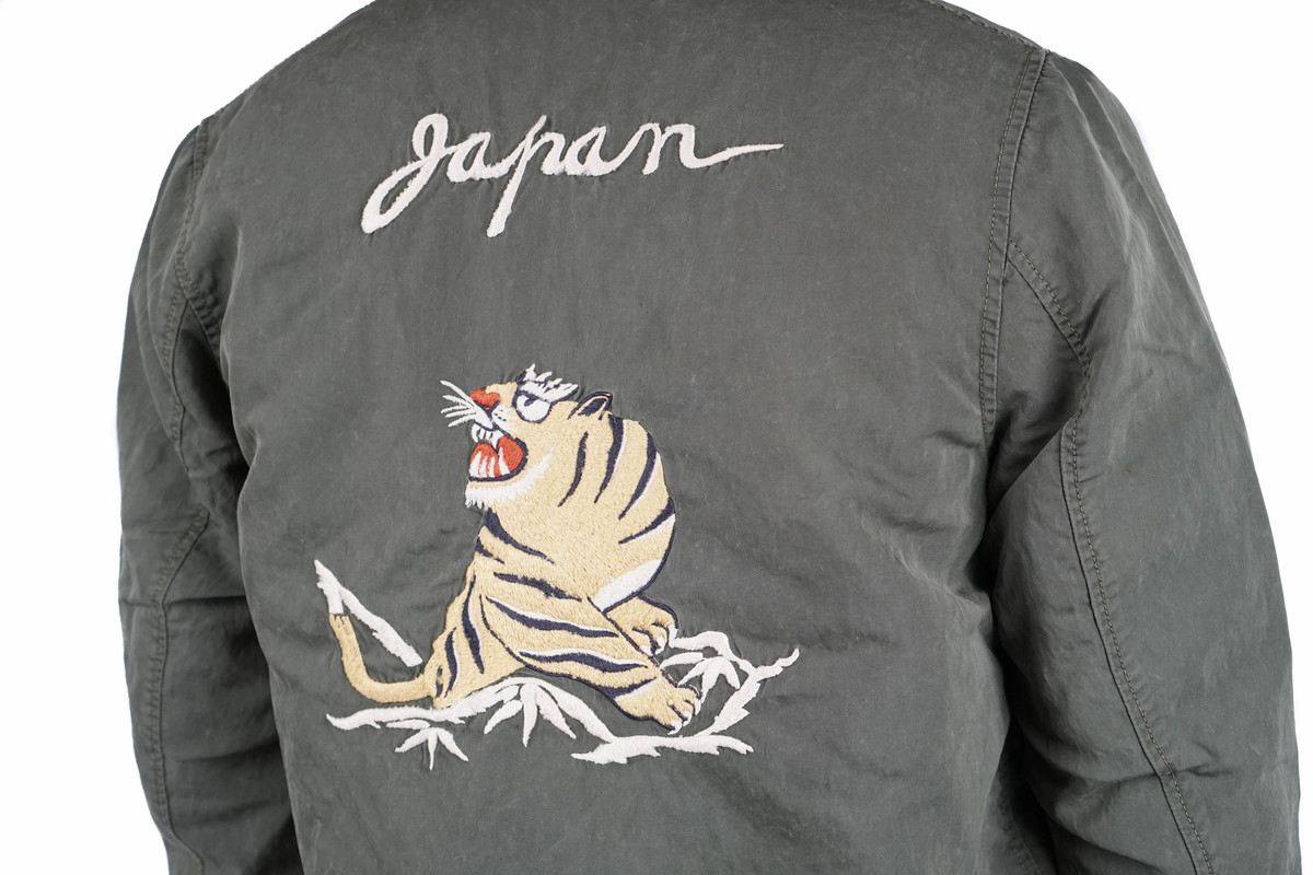 Remi Relief NYLON 66 TIGER BOMBER JACKET - KHAKI - Image 6 of 10