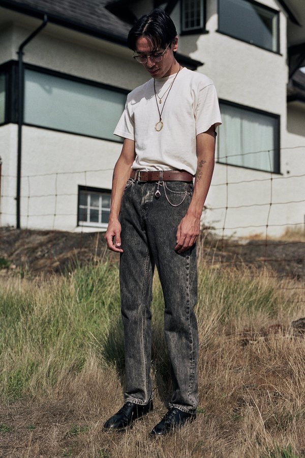 Straight-Cut-Jeans-Marble-Wash