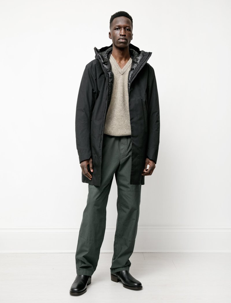 Veilance Mens Monitor Down Coat - Black