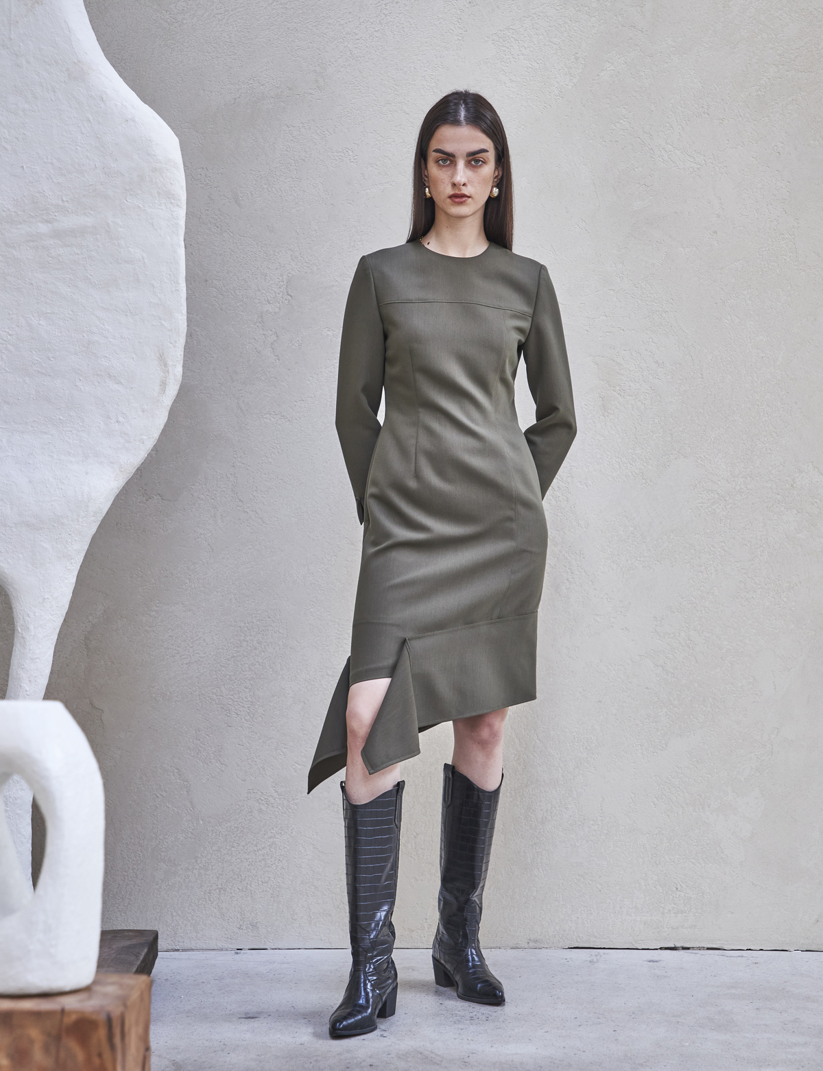 Maison De Ines ASYMMETRIC SHIRRING DRESS - khaki | Garmentory