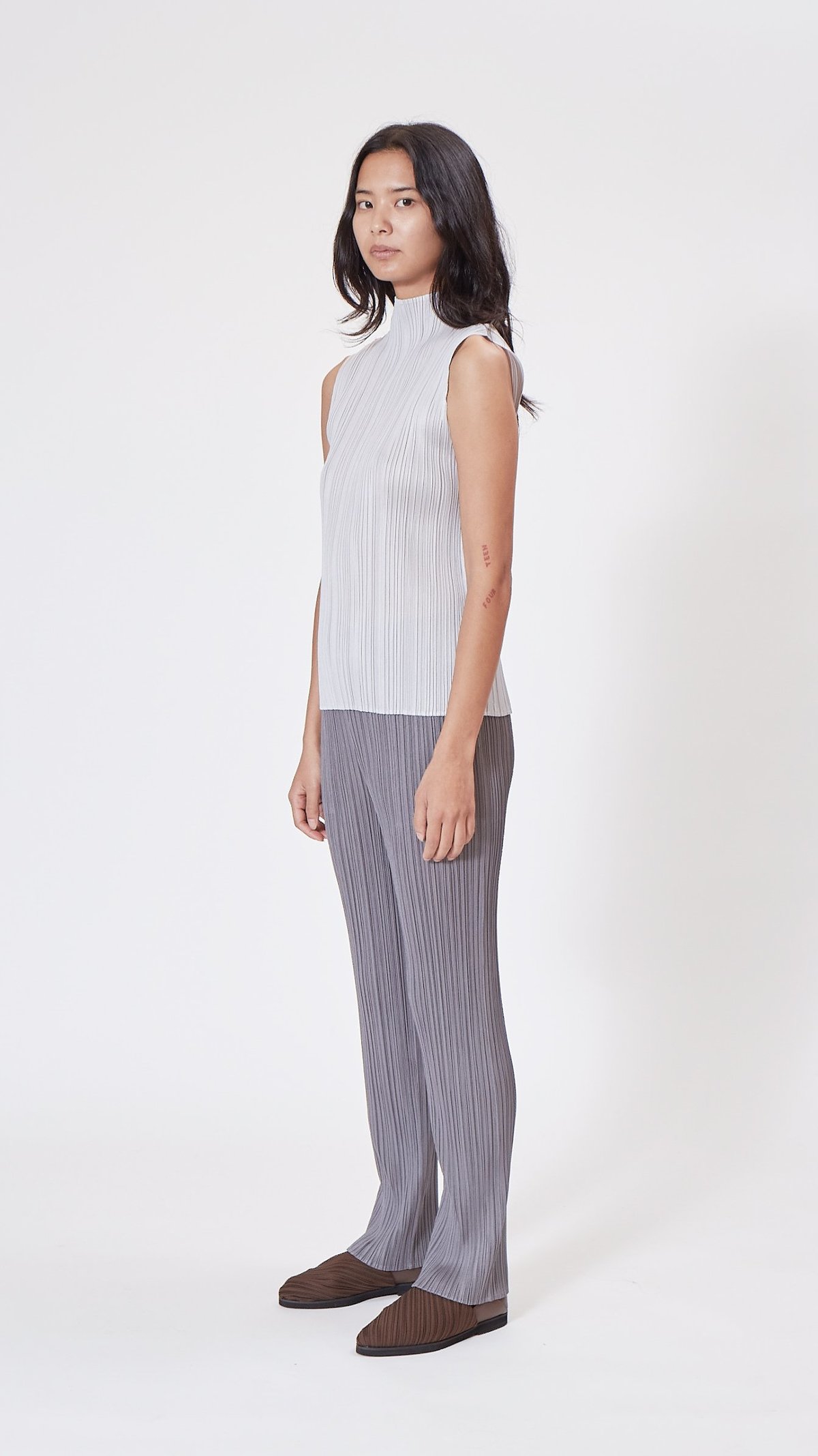 パンツ PLEATS PLEASE ISSEY MIYAKE BASICS Pleats Please Issey Miyake Basics Pleated Pull-On Pants