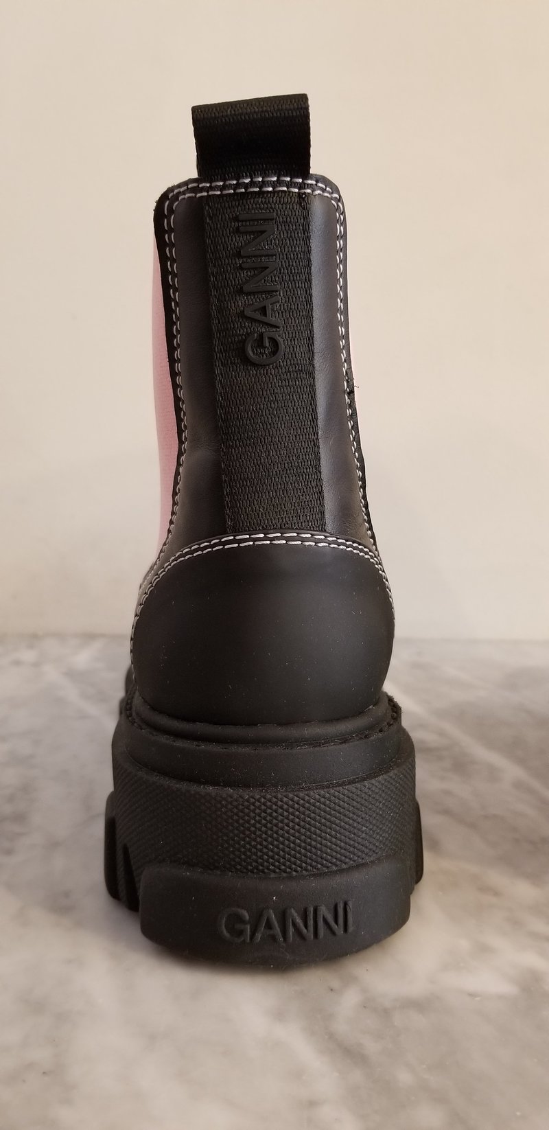 Ganni Low Chelsea Boot - Black/Pink