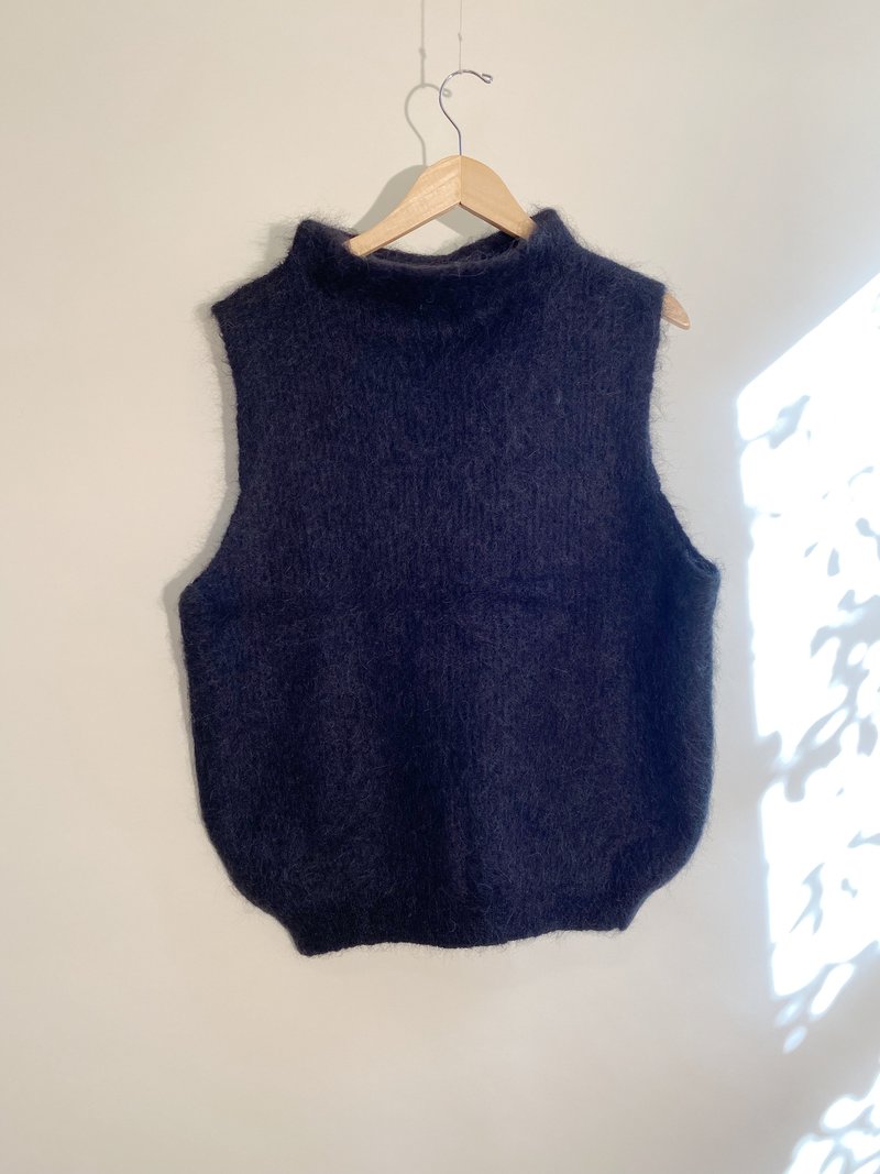 ichiAntiquités Alpaca Shaggy Knit Vest ICHI ANTIQUITES Alpaca Shaggy Vest | Garmentory