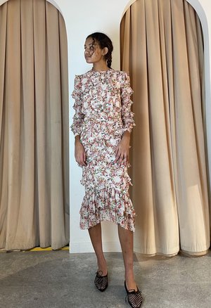 Saloni Victoria Dress - Amaryllis | Garmentory