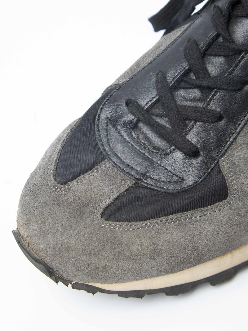 PRE-LOVED Maison Margiela Replica Runner Sneakers - black