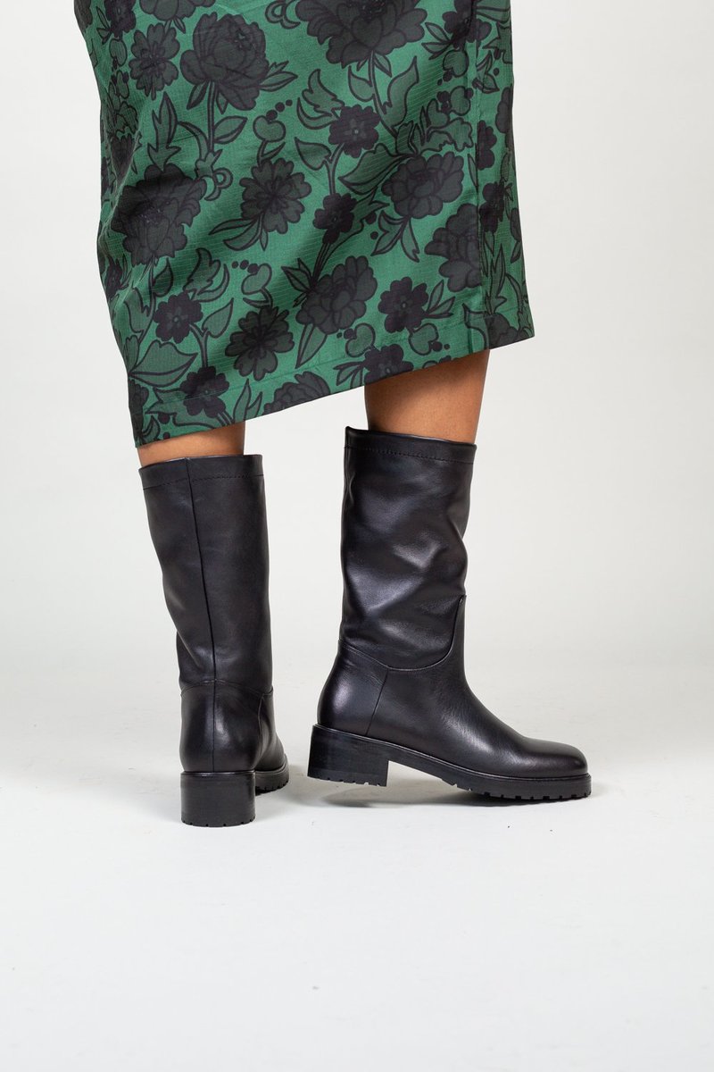【関税込み】Maryam Nassir Zadeh トープ Belmont ブーツ BELMONT BOOT, BLACK CALF – Maryam Nassir Zadeh