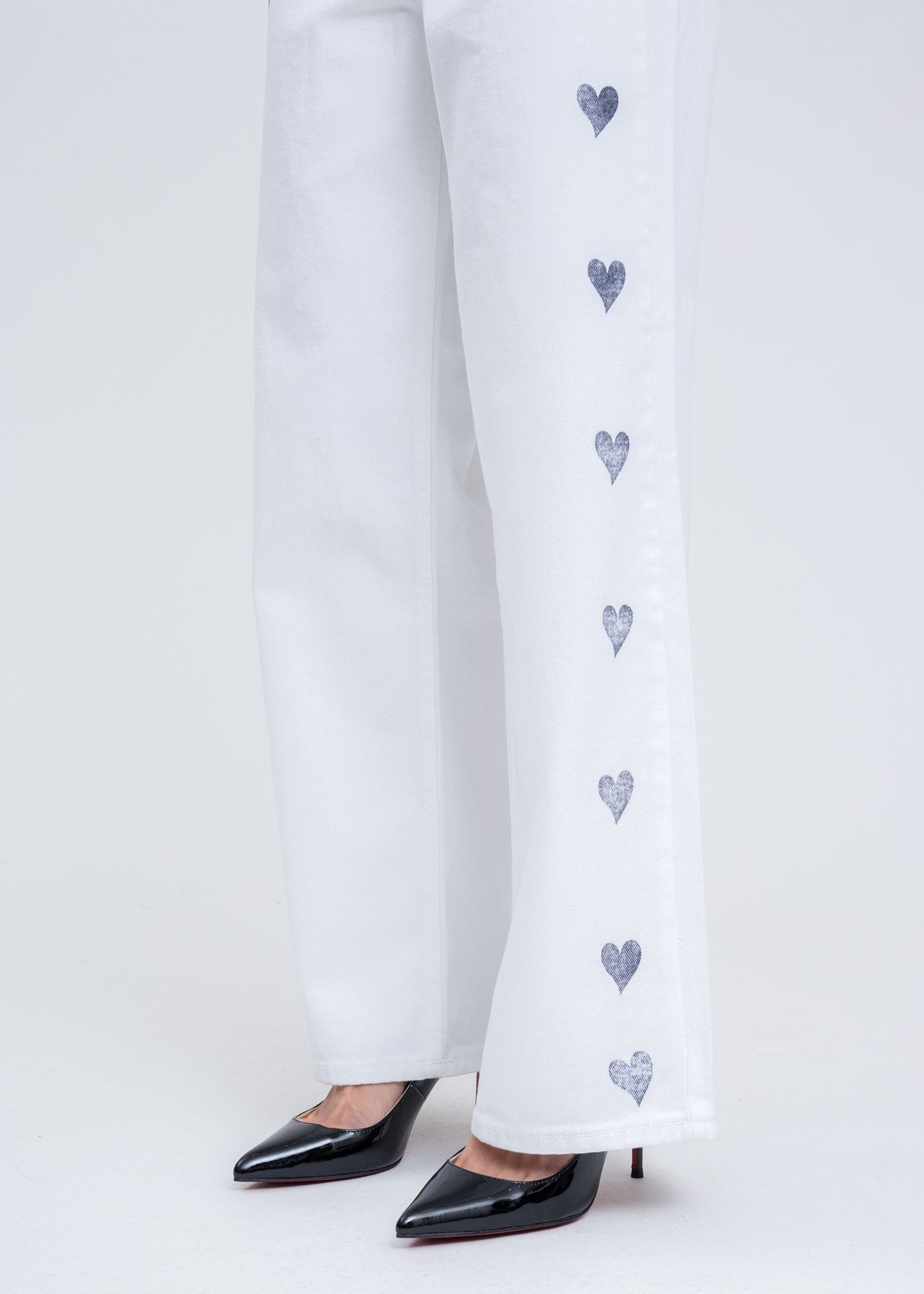 White-Heart-Stamped-Jeans-