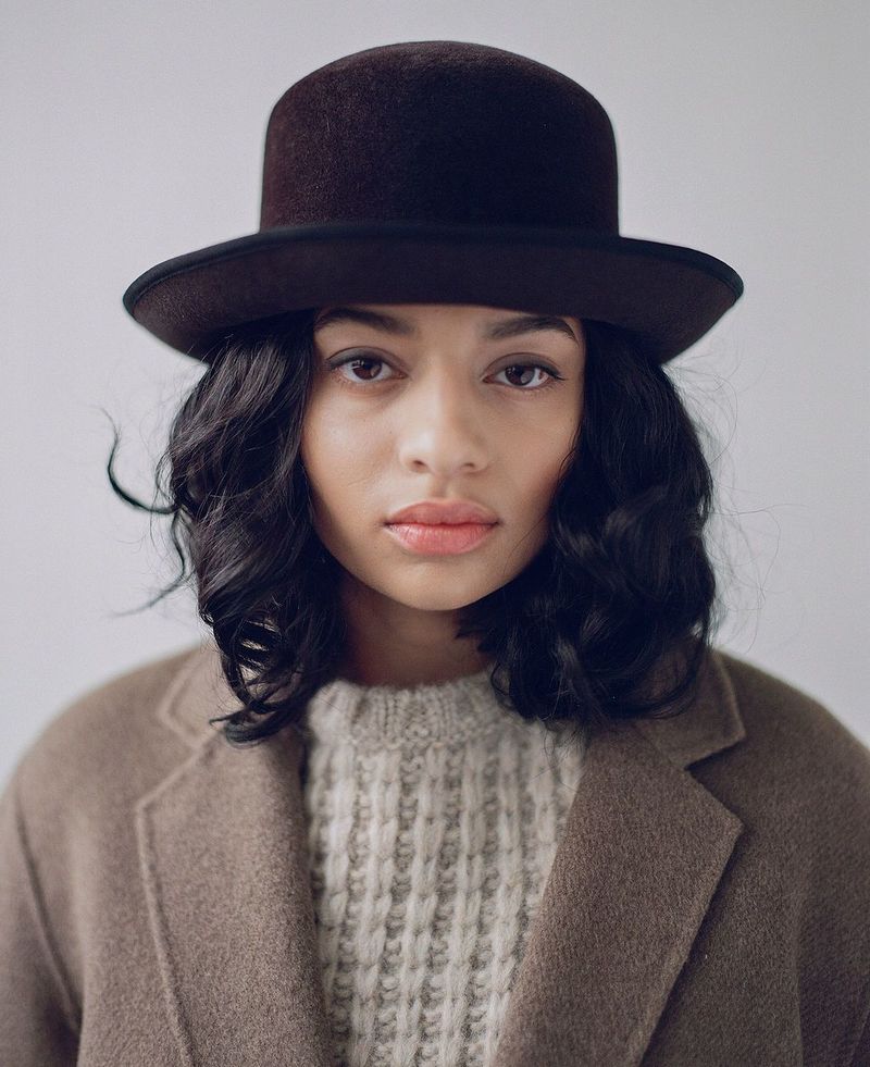 CASSIE IN VELOUR FELT | Garmentory display picture 2