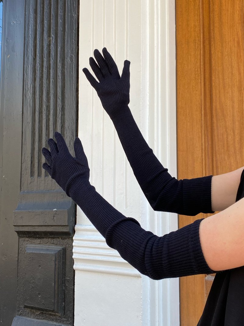 手袋 MM6 Maison Margiela 'Numeric signature MM6' gloves Mm6 maison margiela 'numeric signature mm6' gloves available