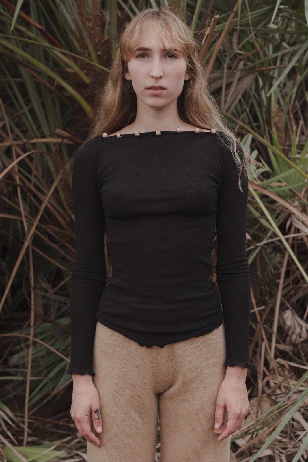 BASERANGE　VIEN LONG SLEEVE Vein Long Sleeve Tee in Assortment | Fine organic cotton rib