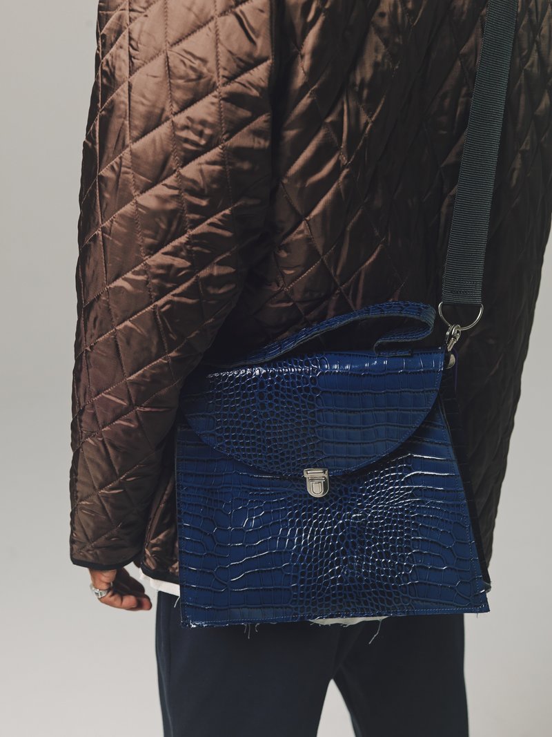 バッグ camiel fortgens croocked bag m DPTO — Silver Leather Crooked Bag