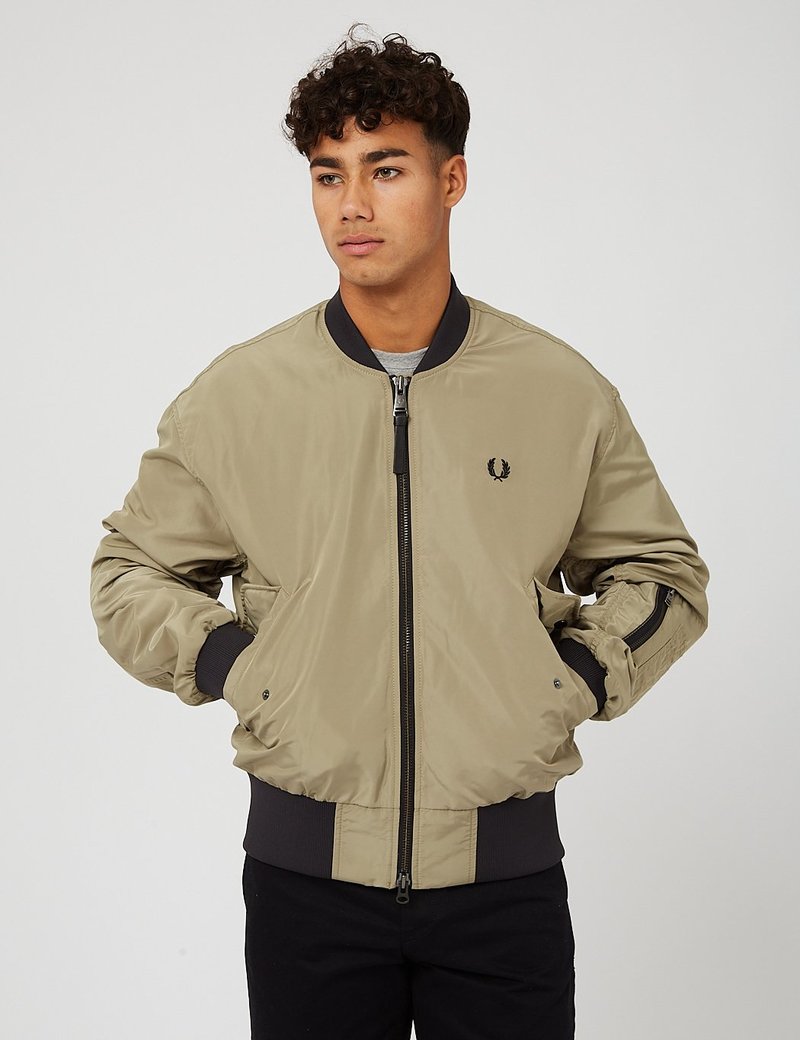 プリシラ BOMBER JACKET レディス(FRED PERRY) プリシラ BOMBER JACKET レディス(FRED PERRY) プリシラ様 専用 BOMBER
