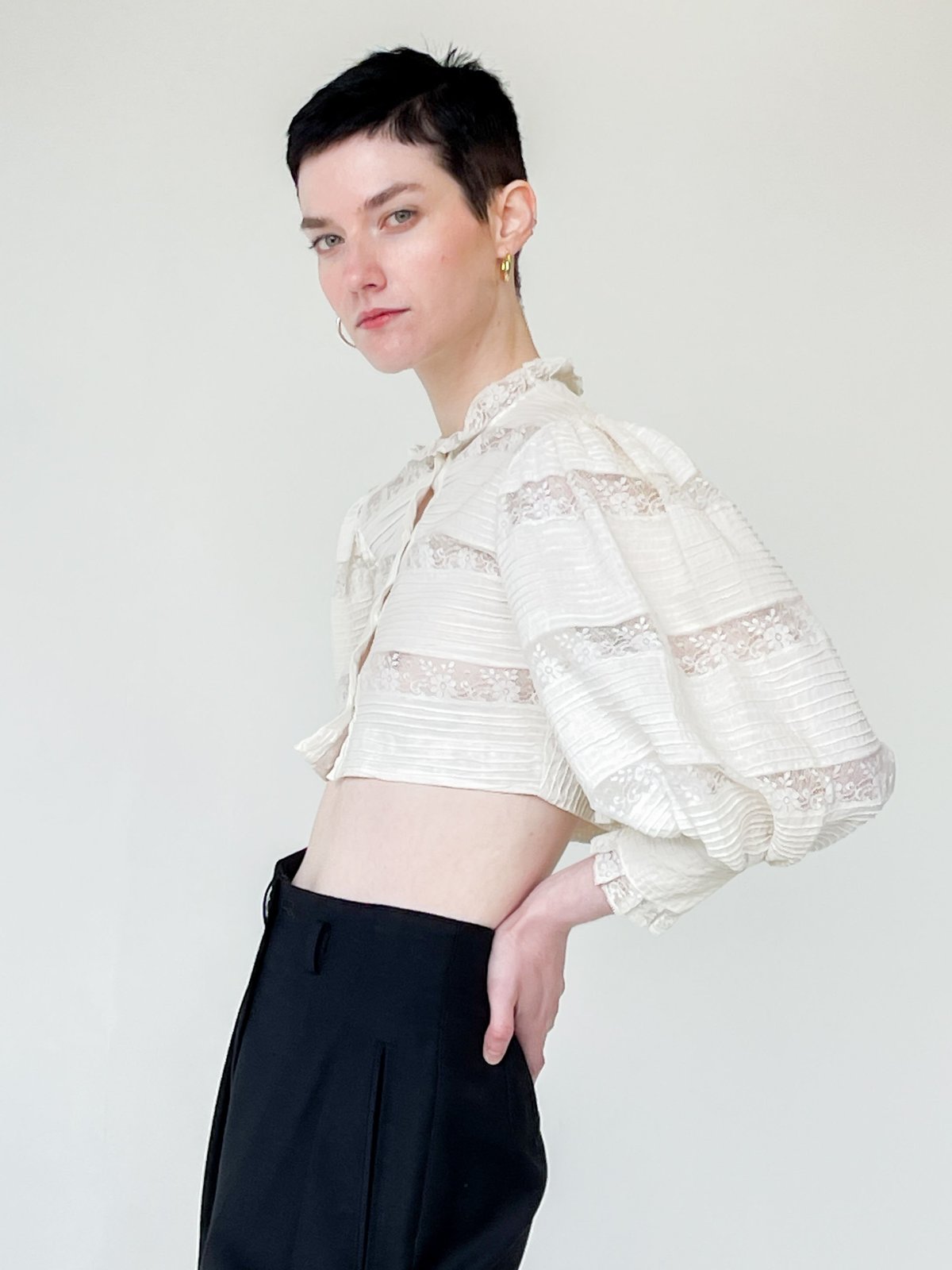 Vintage Victorian Puff Sleeve Lace Blouse (XXS) | Garmentory