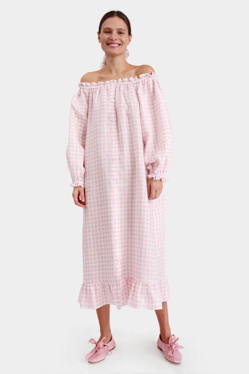 open lace back dress Balloon Sleeve Dress in Seersucker Gingham Red Gingham / 16 main image 1