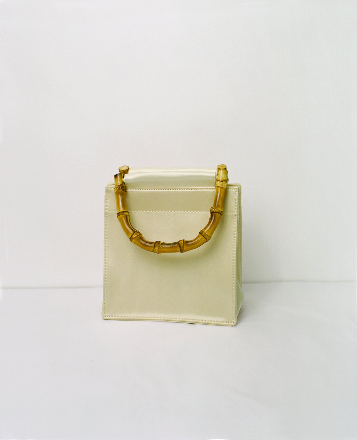 新品タグ付き hai（ハイ）BAMBOO BAG バンブー シルク サテンバック Hai Bamboo Bag - Black | Garmentory