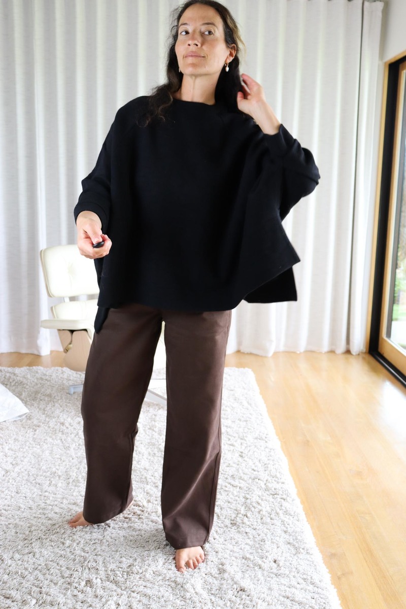 トップス COG THE BIG SMOKE MEGA CREW NECK TOP Cog the Big Smoke Mega Crew Neck Top - Black | Garmentory