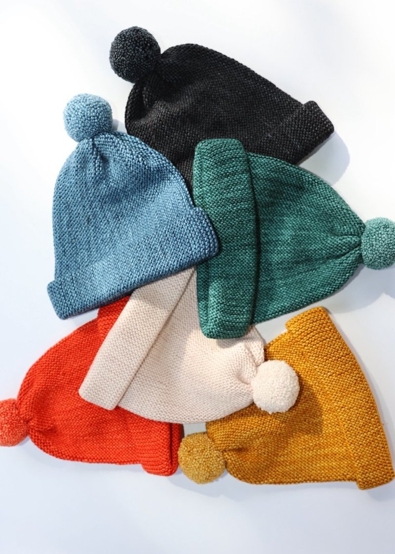 Misha & Puff Garter Hat - Carbon | Garmentory