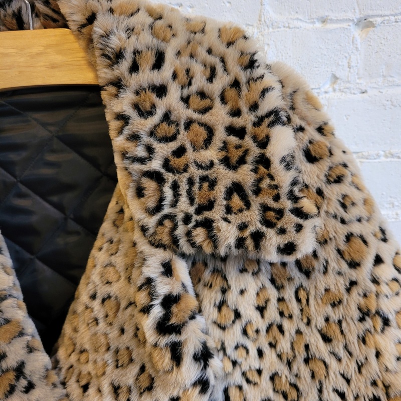ジャケット・アウター BADTASTE Leopard Fur Short Loose Jacket BADTASTE Leopard Fur Short Loose Jacket