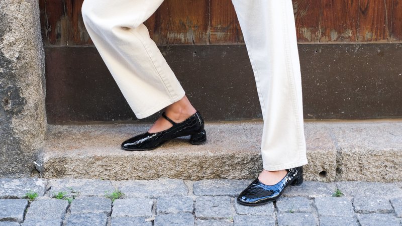 LoQ Ema Heeled Mary Jane in Black