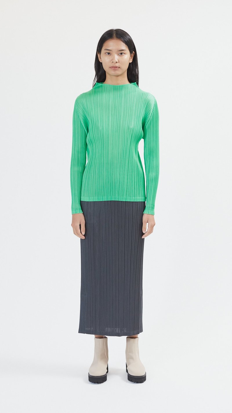 Issey Miyake Monthly Colors Top - Grass Green | Garmentory