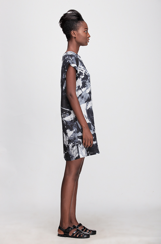 Osei-Duro Deni Raglan Dress in B&W Abstract Osei-Duro Deni Raglan Dress in B&W Abstract