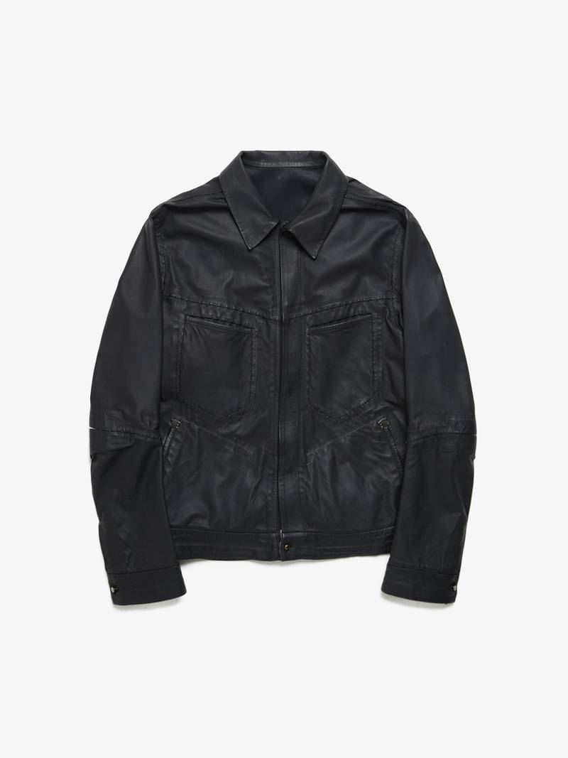 Isaac Sellam experience, Green leather coat