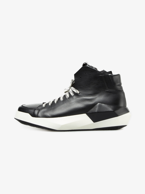 Pre-Loved] Cinzia Araia M Black Leather Geometric Sole High Top