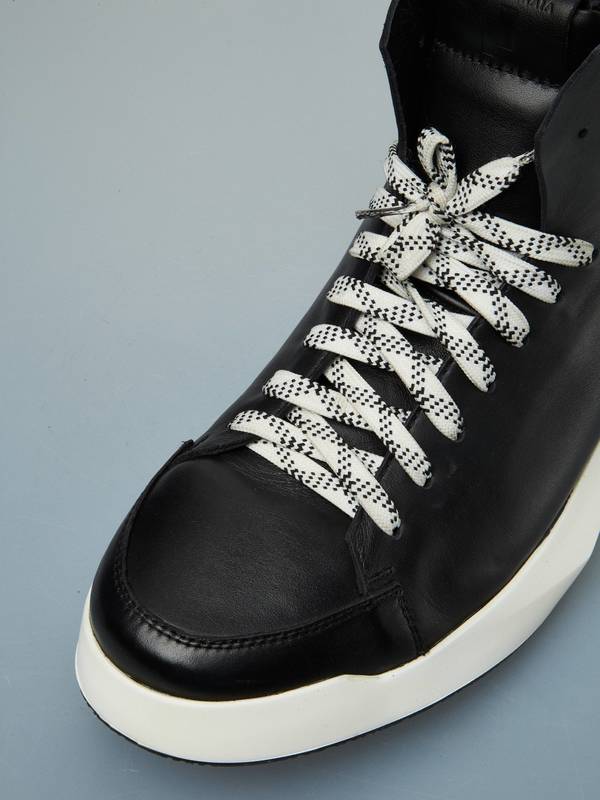 Pre-Loved] Cinzia Araia M Black Leather Geometric Sole High Top