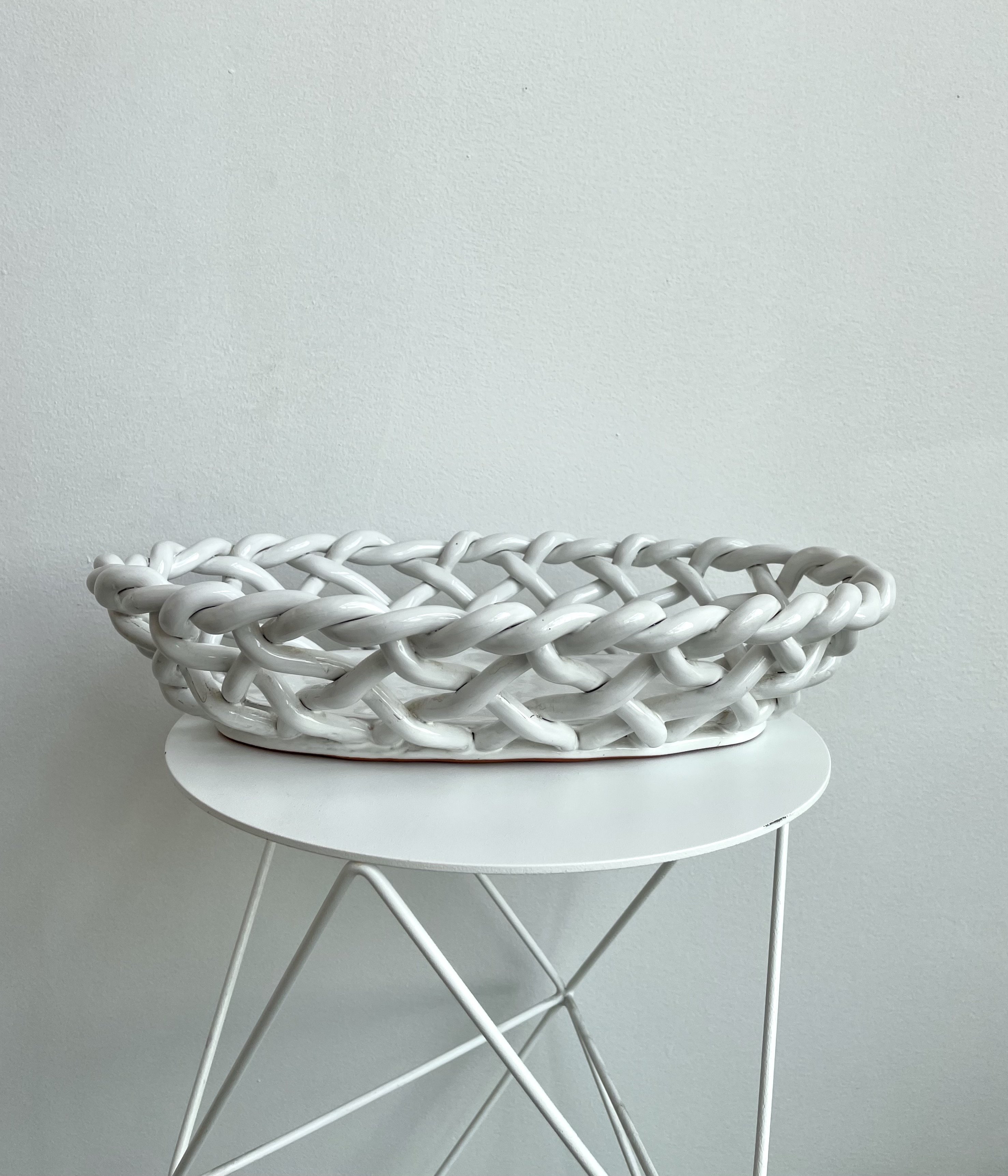 RiRiKu LONG WHITE CERAMIC BREAD BASKET Garmentory