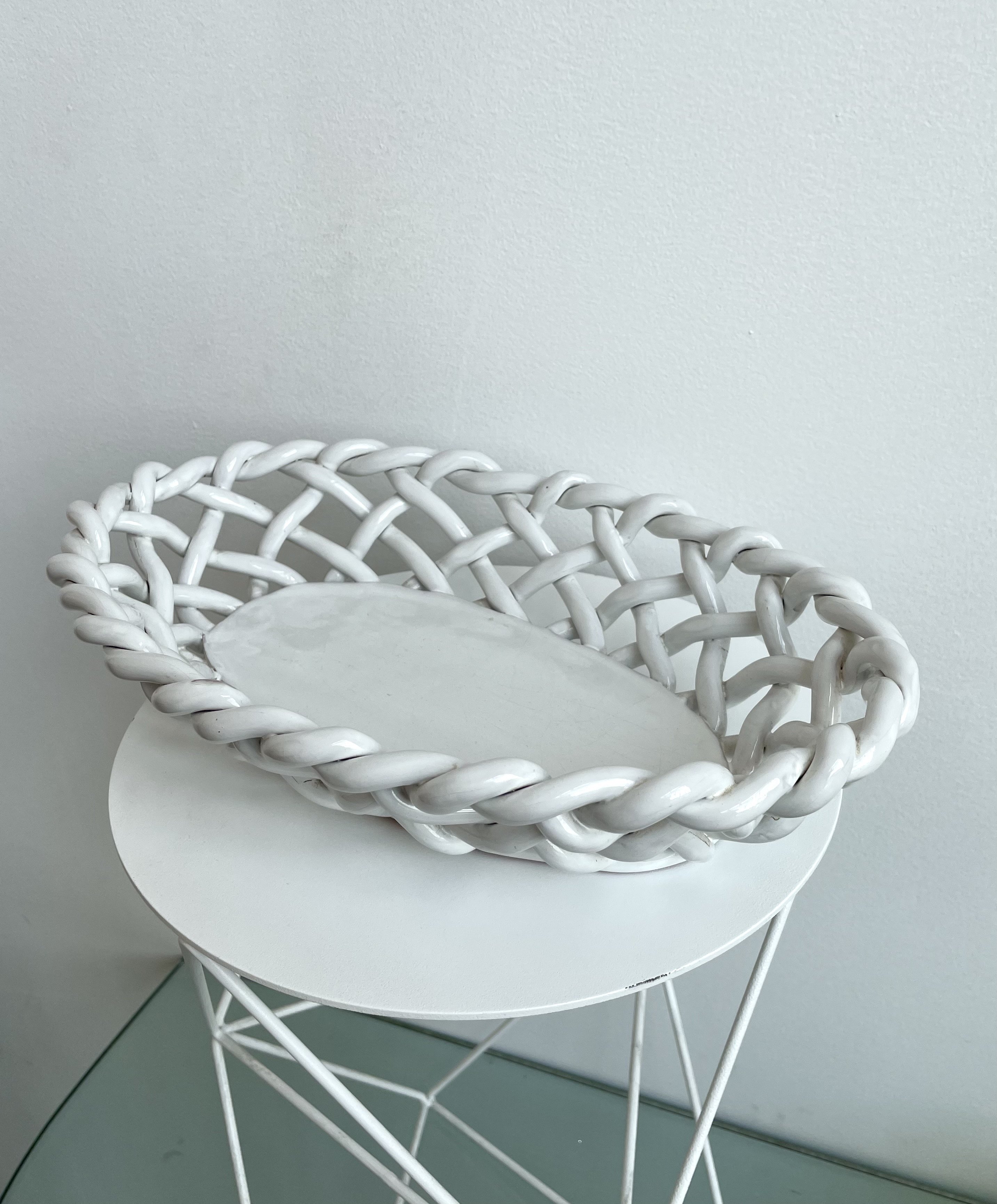 RiRiKu LONG WHITE CERAMIC BREAD BASKET Garmentory