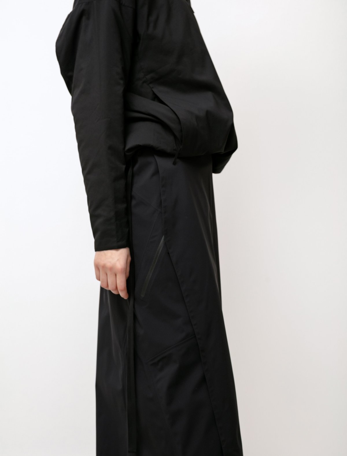 ☆2024ss☆VEILANCE LOTA SKIRT BLACK XS Lota Skirt Women's | Arc'teryx United States