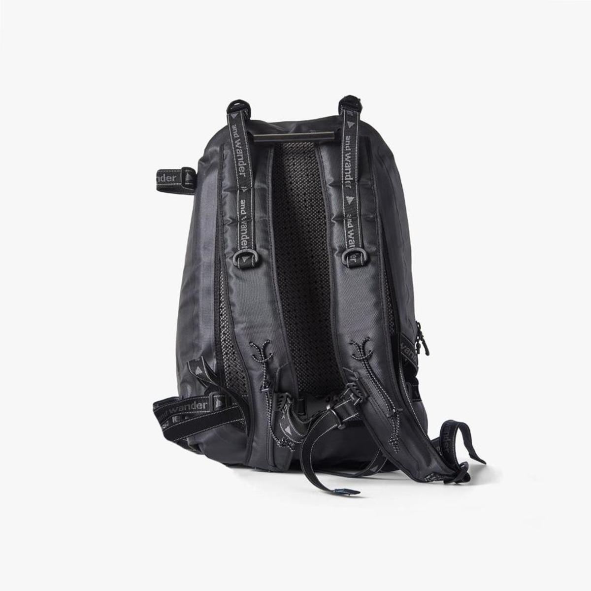 and wander Waterproof Daypack - Black | Garmentory
