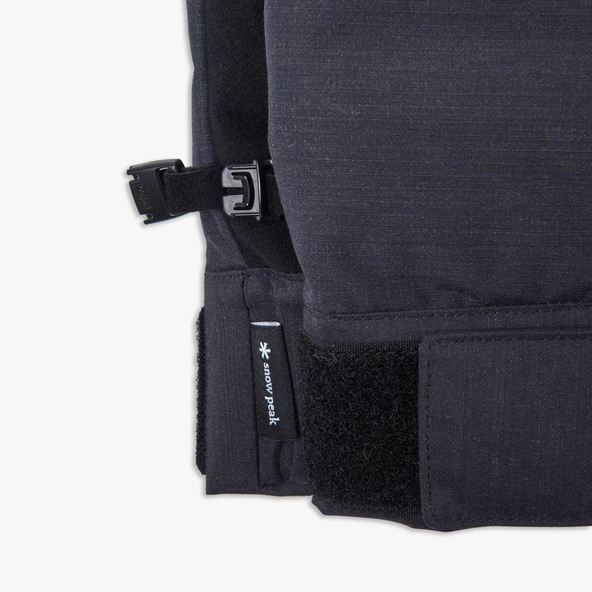 【Snow Peak】 FR 2L Down Mittens L Black Snow Peak FR 2 Layer Down Mittens gloves - Black | Garmentory