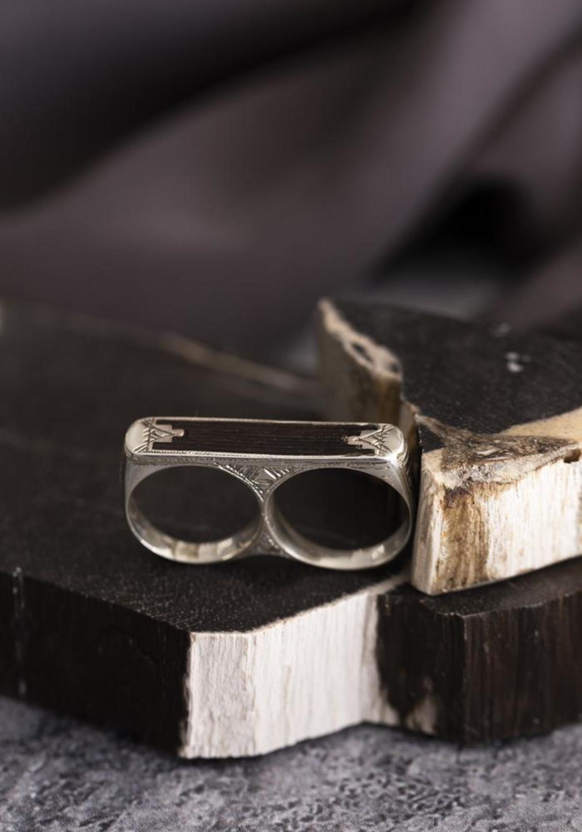 Ombre Claire Amada Double Ring - Sterling Silver/Ebony - Image 2 of 3