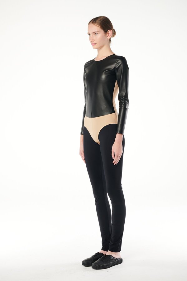 スリップ・インナー・キャミ MAISON MARGIELA BLACK BODYSUITS Maison Martin Margiela black jumper with slit shoulders and