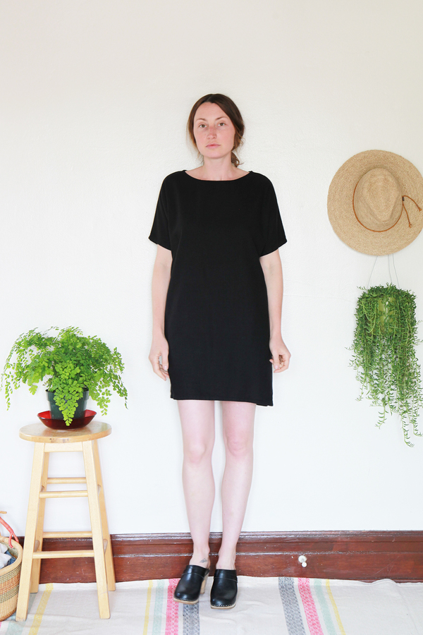 Me & Arrow Sleeve Dress - Black Me & Arrow Sleeve Dress - Black