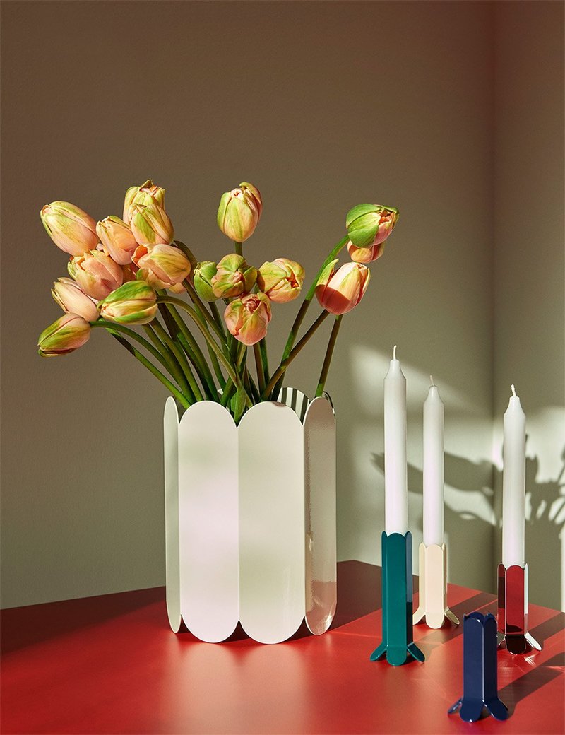 hay arcs vase