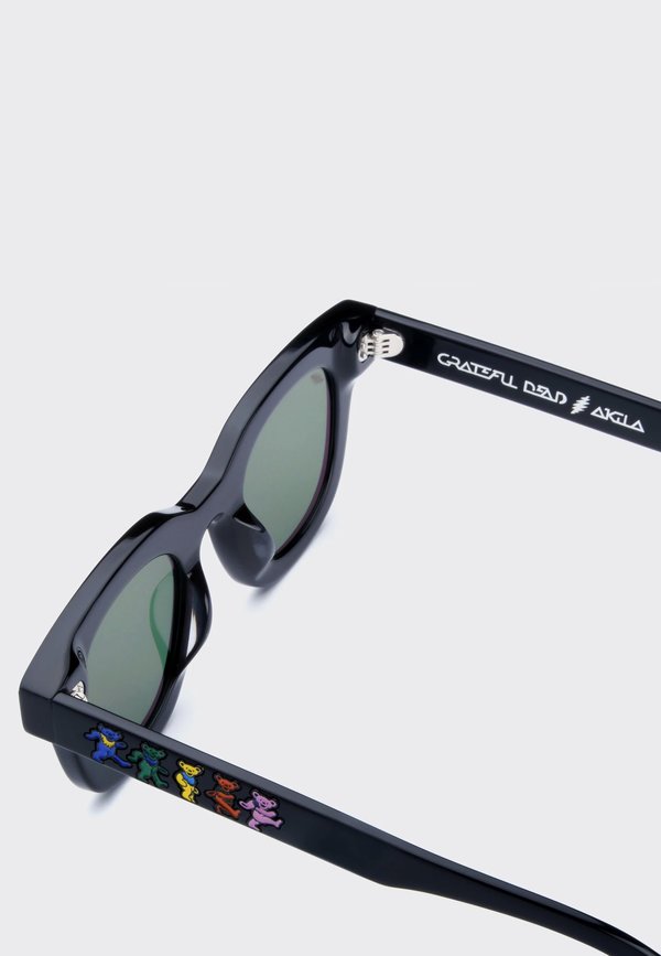 ケ*※様 Grateful Dead Apollo Sunglasses AKI AKILA Grateful Dead Apollo Sunglasses - black/green | Garmentory