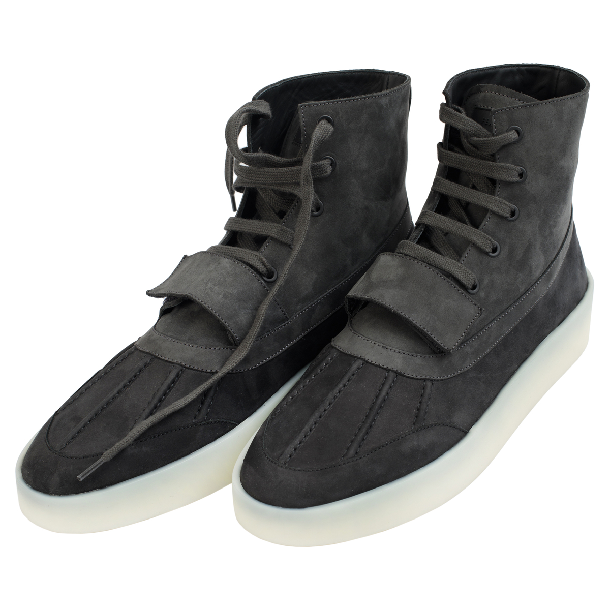 NWOT Fear of God Suede Chukka Boots Sneakers Gray Black Made in Italy EU 39 US 7 Fear of God Mens Native Boots – Extra Butter main image 2