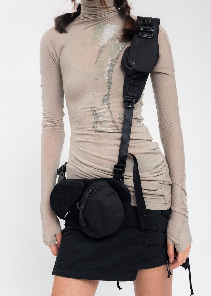 HYEIN SEO スリングバッグ Hyein Seo - SLING BAG W/ KEY RING | HBX - Globally Curated