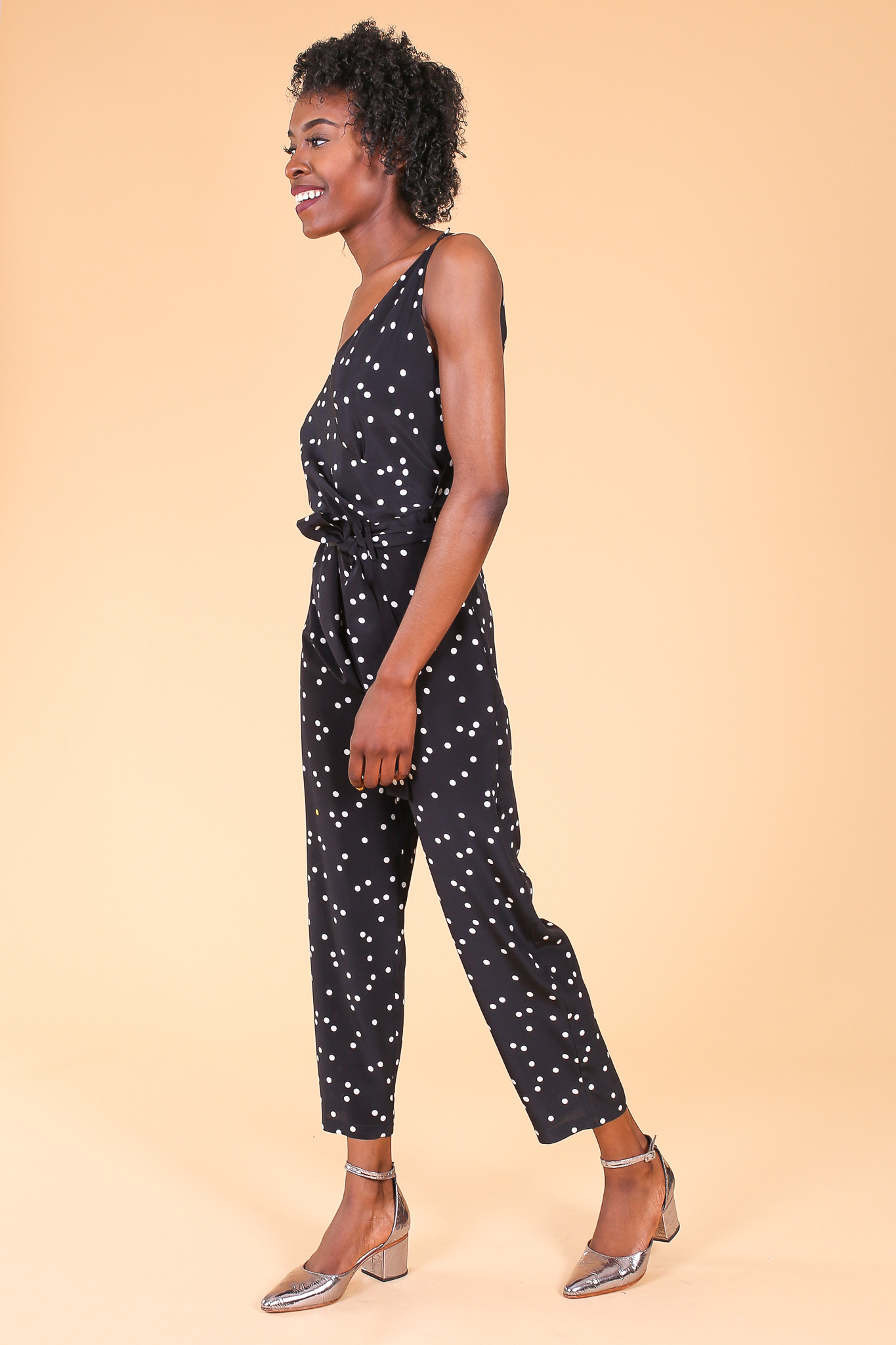You are here 36 Items of black and white polka dot jumpsuit. Quick Shop. Holiday Polka Dots Spaghetti Shirred Jumpsuit. $ Quick Shop. Lapel Chiffon Bow Casual Polka Dots Jumpsuit. $ Black-white Polka Dots Holiday Pleated Halter Swing Paneled Midi Dress. $ Quick Shop.