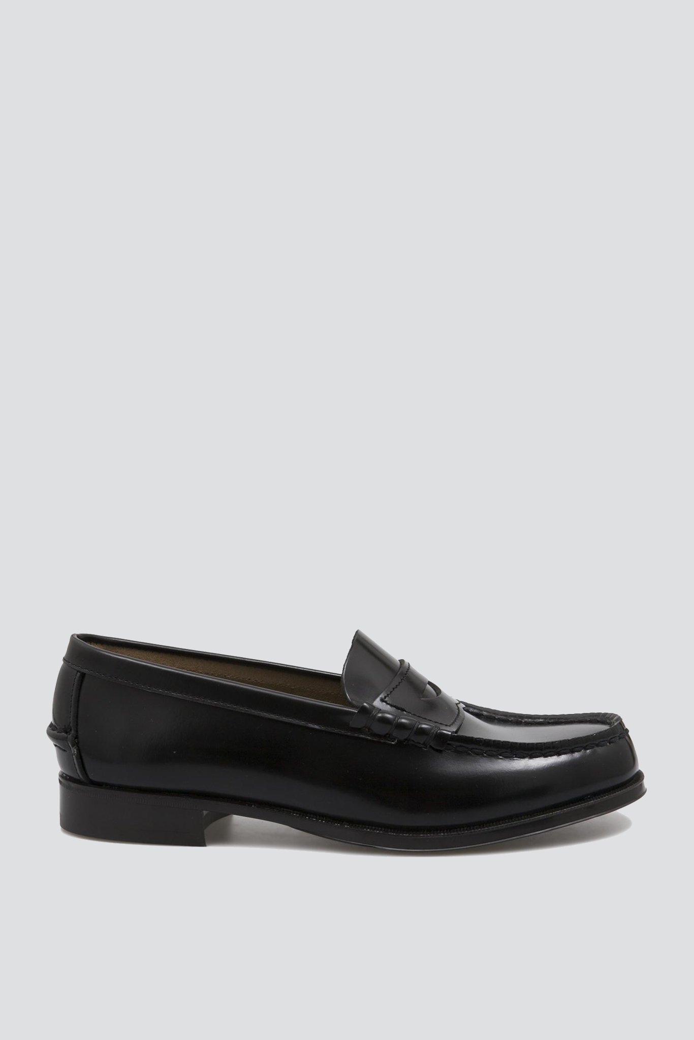 Leather 304 Loafer-Black