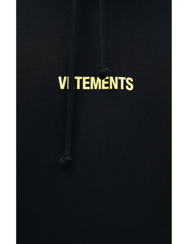 VETEMENTS Logo Label Hoodie sweater - black | Garmentory VETEMENTS Logo Label Hoodie sweater - black | Garmentory