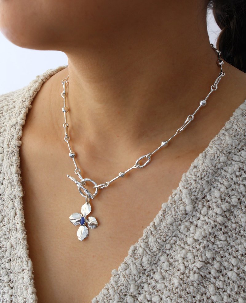 Ora-C NODES WITH WILLOW PENDANT choker - silver