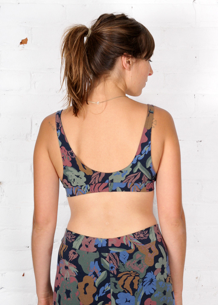 Gravel & Gold Sport Bra Climbing in the wind Garmentory